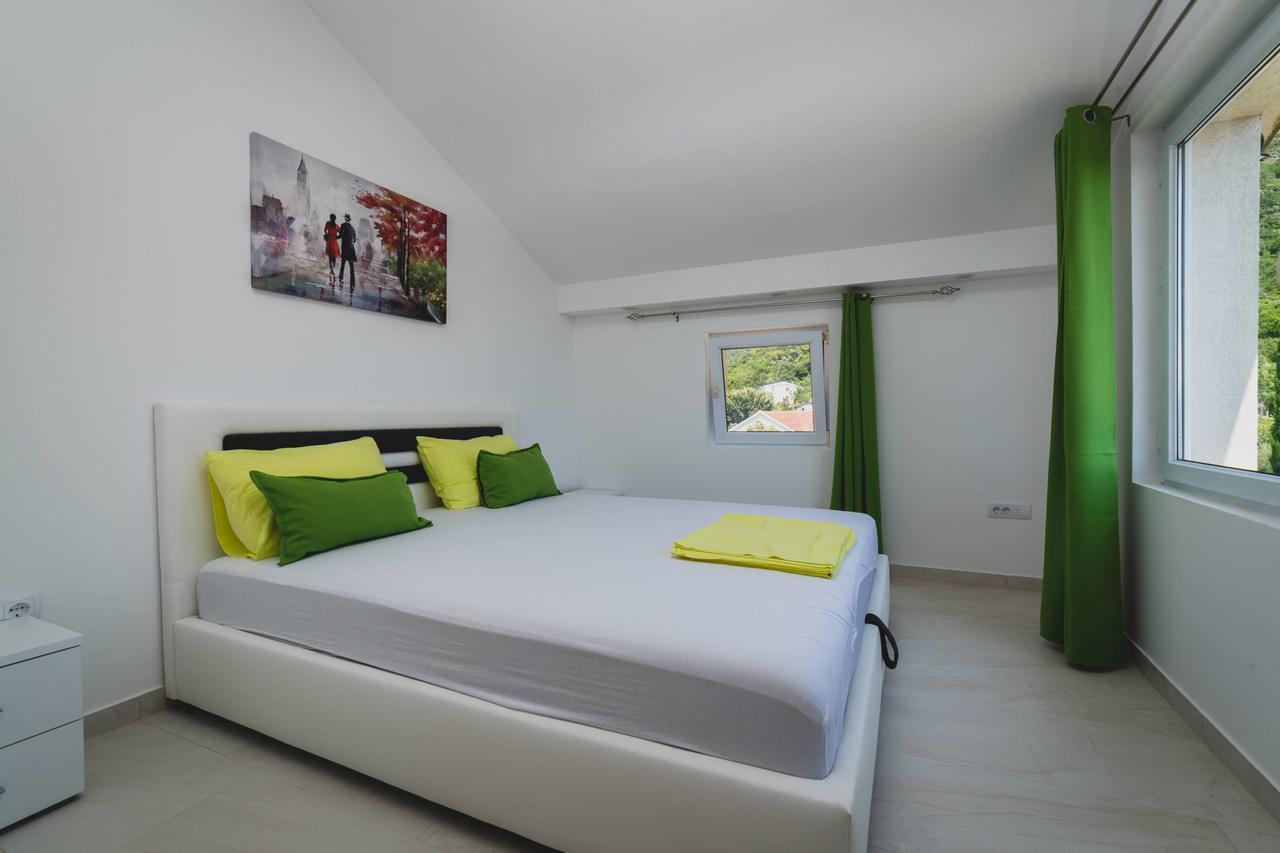 Apartments Kovac Tivat Exteriér fotografie