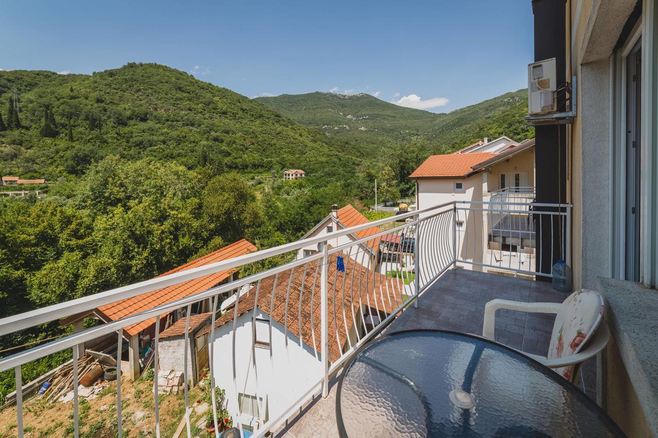 Apartments Kovac Tivat Exteriér fotografie