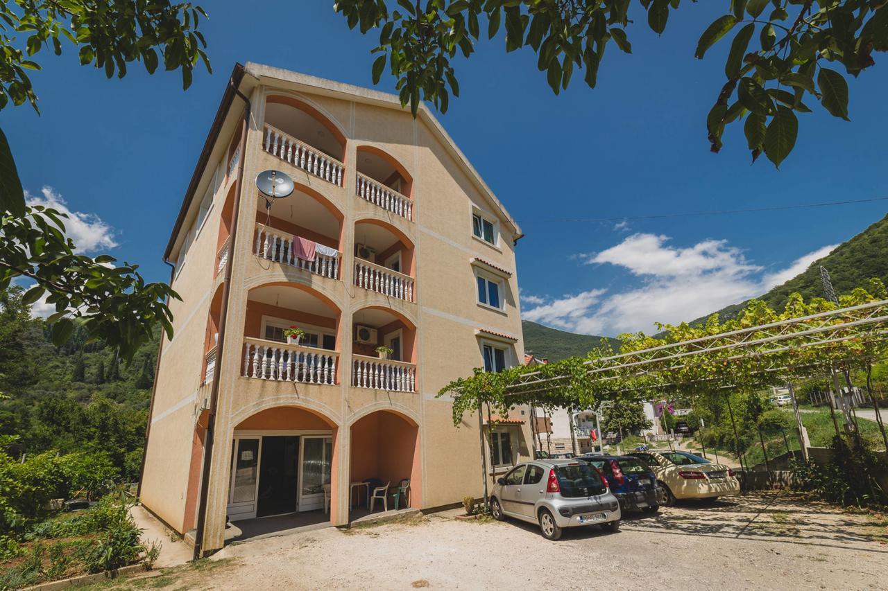 Apartments Kovac Tivat Exteriér fotografie