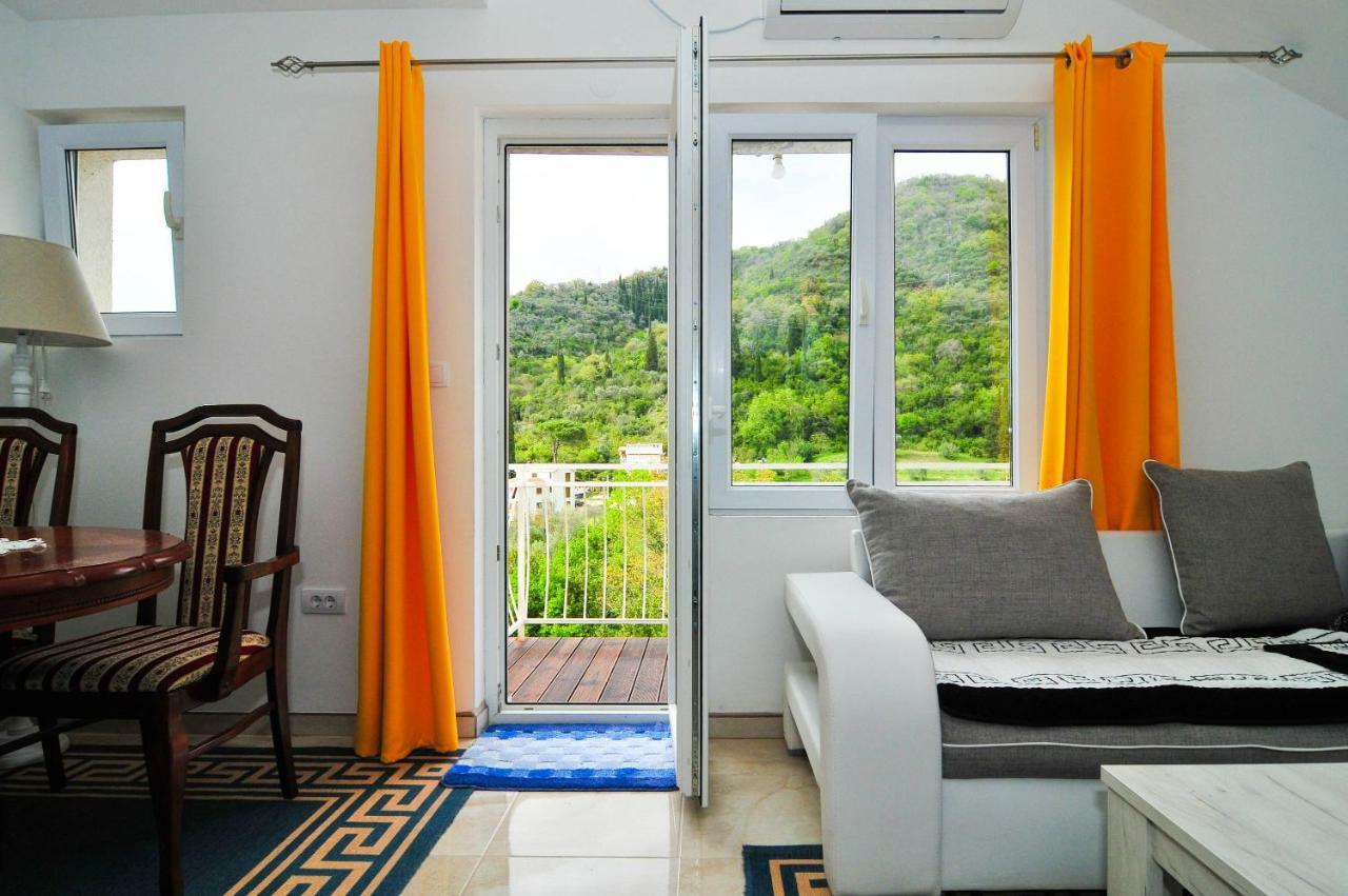 Apartments Kovac Tivat Exteriér fotografie
